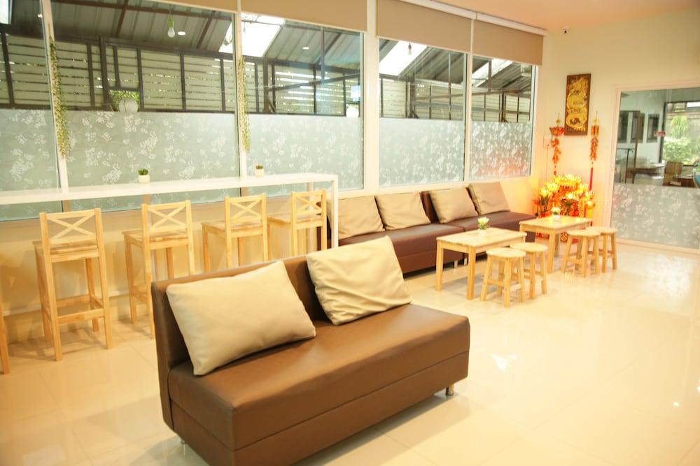 Friend'S House Resort Bangkok Esterno foto